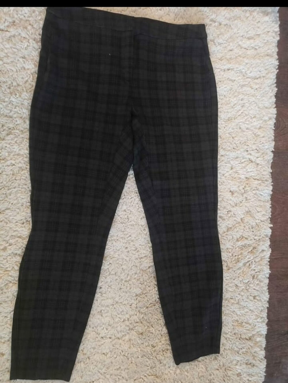 Reitmans Women’s Black Plaid Cropped Pants